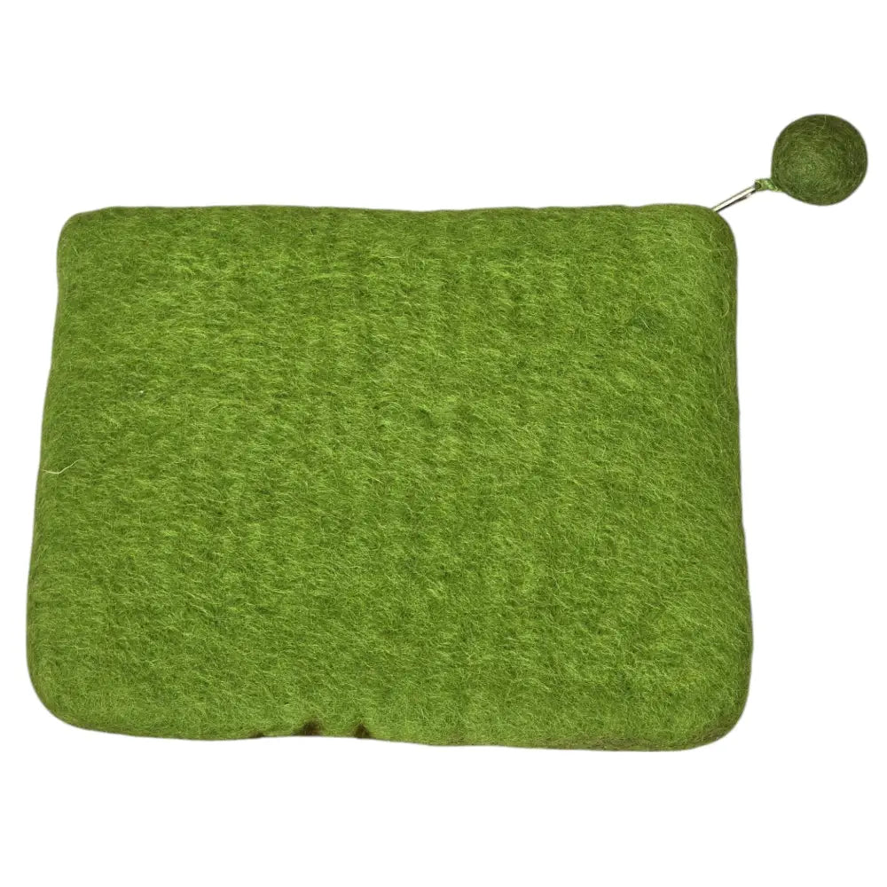 Hand Crafted Wool Felt Coin Purse Green in Color Emblazoned with a Daisy Flower